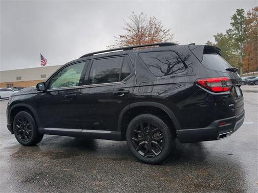 2025 Honda Pilot Touring 8-Passenger