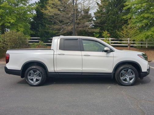 Platinum White Pearl 2023 Honda Ridgeline RTL-E