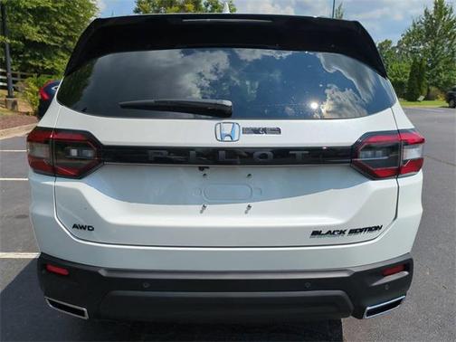 2025 Honda Pilot Black Edition