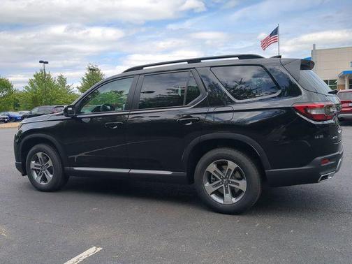 Crystal Black Pearl 2026 Honda Pilot EX-L