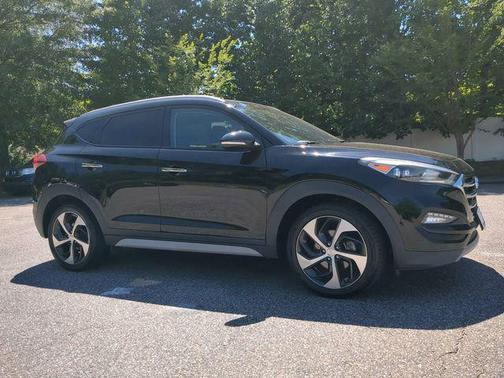 Black Noir Pearl 2018 Hyundai TUCSON Limited