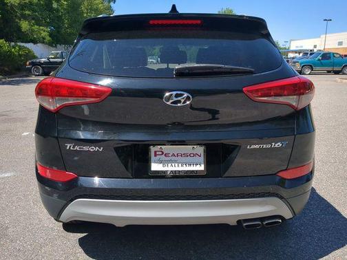 Black Noir Pearl 2018 Hyundai TUCSON Limited