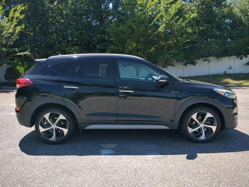 Black Noir Pearl 2018 Hyundai TUCSON Limited