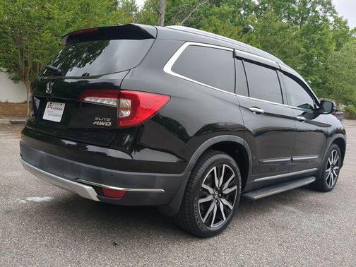 Crystal Black Pearl 2021 Honda Pilot AWD Elite