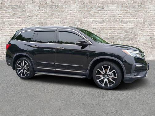 Crystal Black Pearl 2021 Honda Pilot AWD Elite