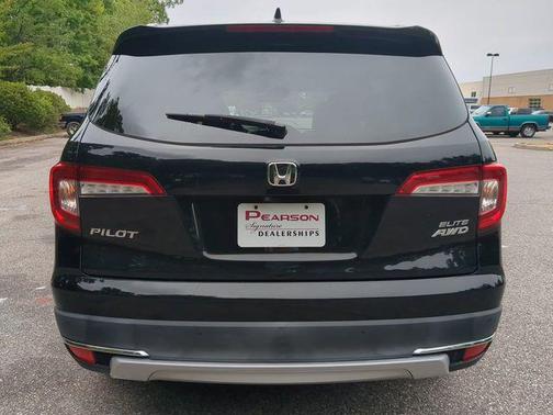 Crystal Black Pearl 2021 Honda Pilot AWD Elite