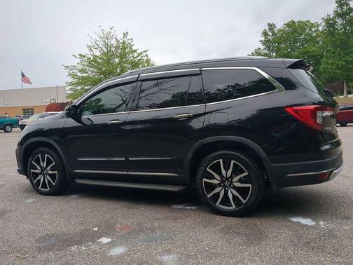 Crystal Black Pearl 2021 Honda Pilot AWD Elite