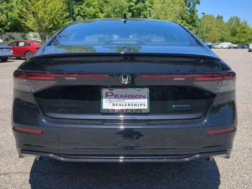 Crystal Black Pearl 2026 Honda Accord Hybrid Sport-L