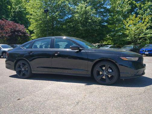 Crystal Black Pearl 2026 Honda Accord Hybrid Sport-L
