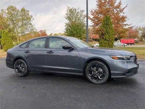 2025 Honda Accord Sport SE 1.5T