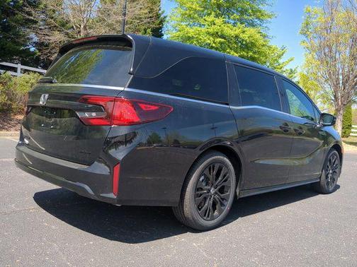 Crystal Black Pearl 2026 Honda Odyssey Sport-L