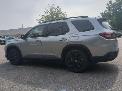 Solar Silver Metallic 2026 Honda Pilot Black Edition
