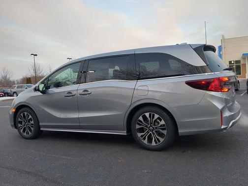 Solar Silver Metallic 2026 Honda Odyssey Elite