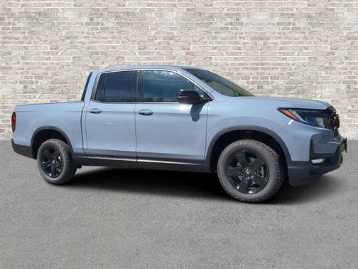 Sonic Gray Pearl 2026 Honda Ridgeline Black