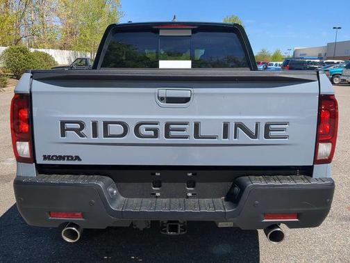 Sonic Gray Pearl 2026 Honda Ridgeline Black