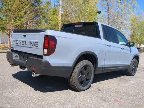 Sonic Gray Pearl 2026 Honda Ridgeline Black