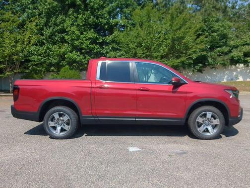Radiant Red Metallic II 2026 Honda Ridgeline RTL