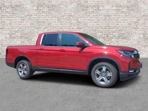 Radiant Red Metallic II 2026 Honda Ridgeline RTL