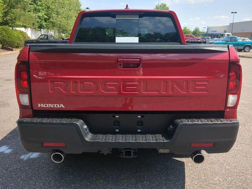 Radiant Red Metallic II 2026 Honda Ridgeline RTL