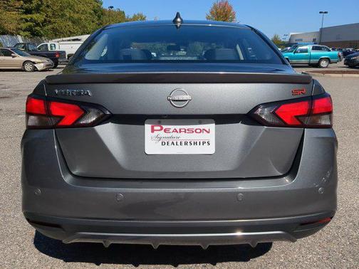 Gun Metallic 2025 Nissan Versa 1.6 S