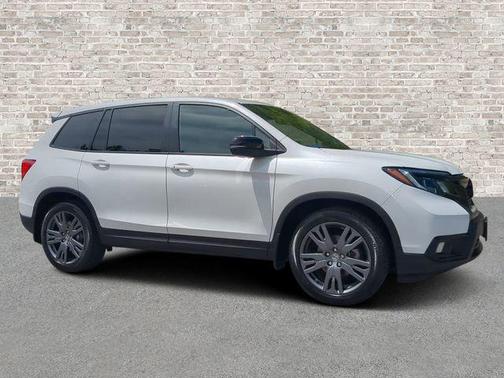 Platinum White Pearl 2021 Honda Passport 2WD EX-L