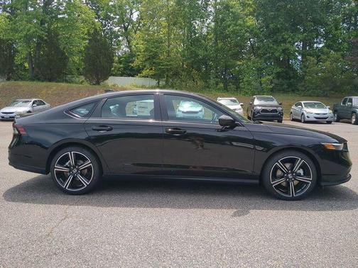 Crystal Black Pearl 2026 Honda Accord Hybrid Sport