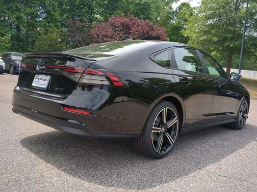 Crystal Black Pearl 2026 Honda Accord Hybrid Sport