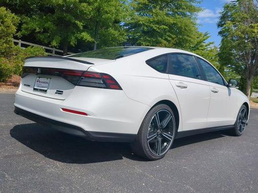 Platinum White Pearl 2026 Honda Accord Hybrid Sport