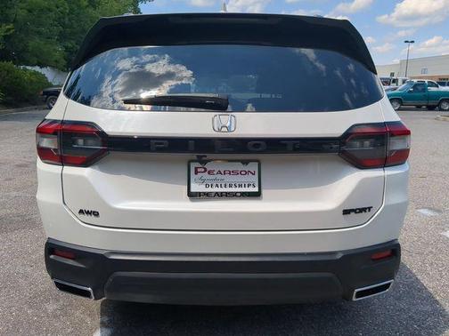 Platinum White Pearl 2025 Honda Pilot Sport