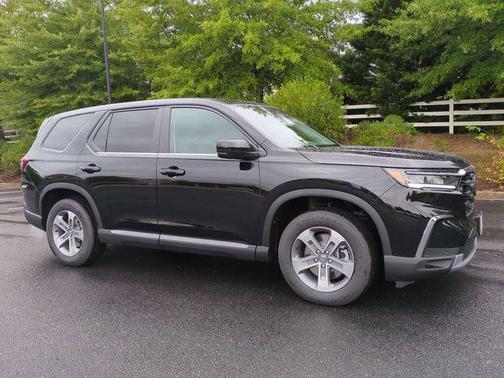 Crystal Black Pearl 2025 Honda Pilot EX-L
