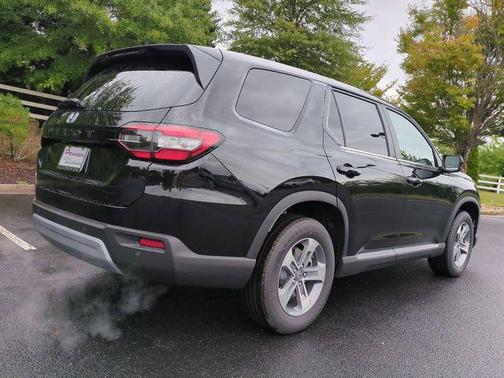 Crystal Black Pearl 2025 Honda Pilot EX-L