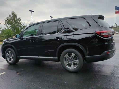 Crystal Black Pearl 2025 Honda Pilot EX-L