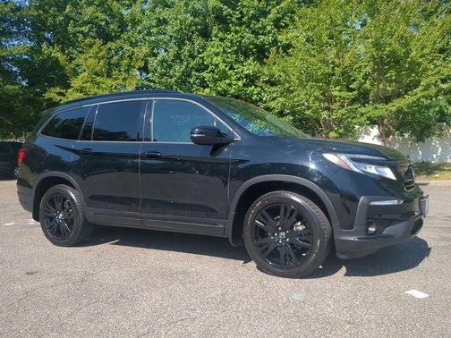 Crystal Black Pearl 2020 Honda Pilot AWD Black Edition