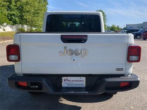 2023 Jeep Gladiator Overland