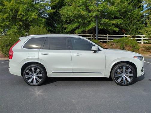 2024 Volvo XC90 B6 Plus Bright Theme 7-Seater