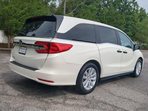 Diamond White 2019 Honda Odyssey LX
