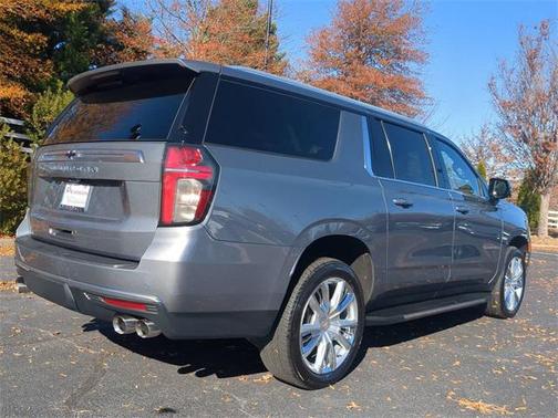 2022 Chevrolet Suburban 4WD High Country