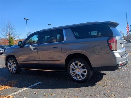2022 Chevrolet Suburban 4WD High Country