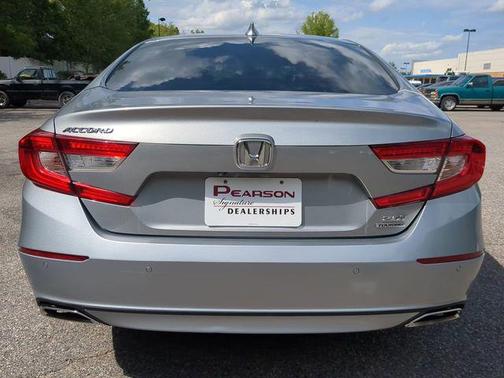 Lunar Silver Metallic 2019 Honda Accord Touring 2.0T