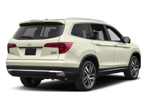 White Diamond Pearl 2017 Honda Pilot Touring