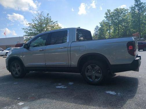 Lunar Silver Metallic 2023 Honda Ridgeline RTL-E