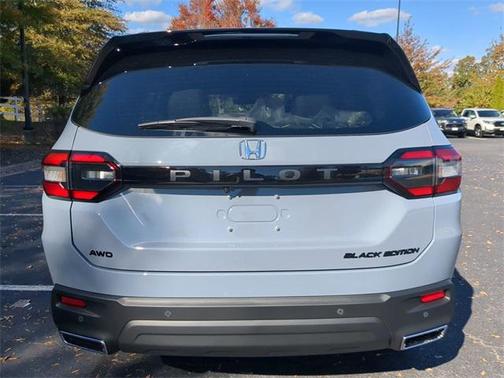 2025 Honda Pilot Black Edition