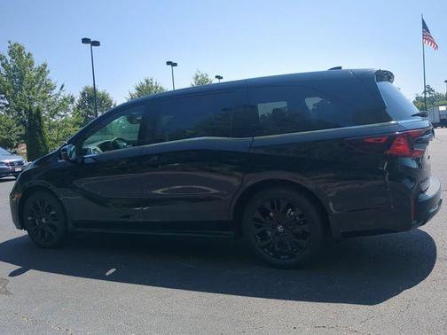 Crystal Black Pearl 2026 Honda Odyssey Sport-L
