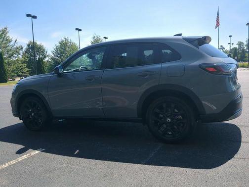 Urban Gray Pearl 2025 Honda HR-V AWD Sport