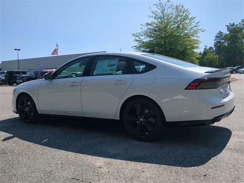 2025 Honda Accord Hybrid Base
