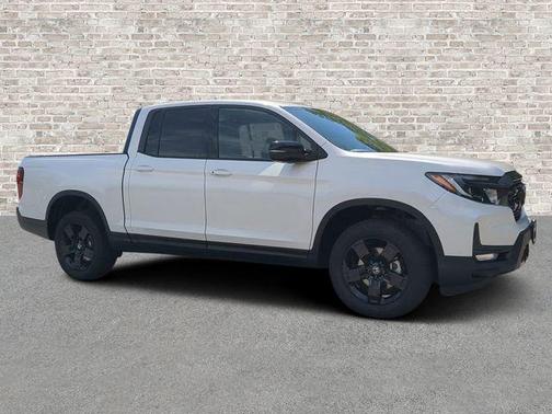 Platinum White Pearl 2026 Honda Ridgeline Black