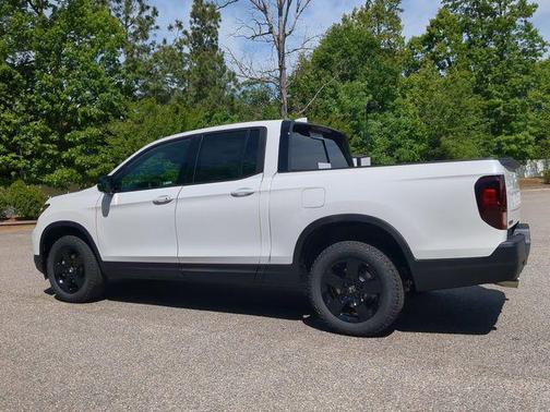 Platinum White Pearl 2026 Honda Ridgeline Black