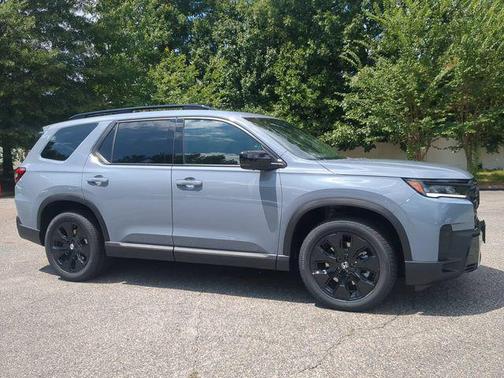 Sonic Gray Pearl 2026 Honda Pilot Black Edition