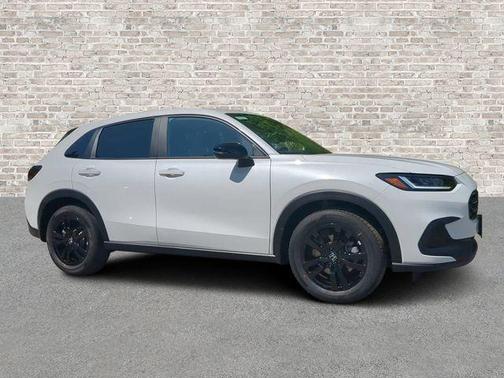 Platinum White Pearl 2026 Honda HR-V AWD Sport