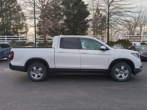 Platinum White Pearl 2026 Honda Ridgeline RTL